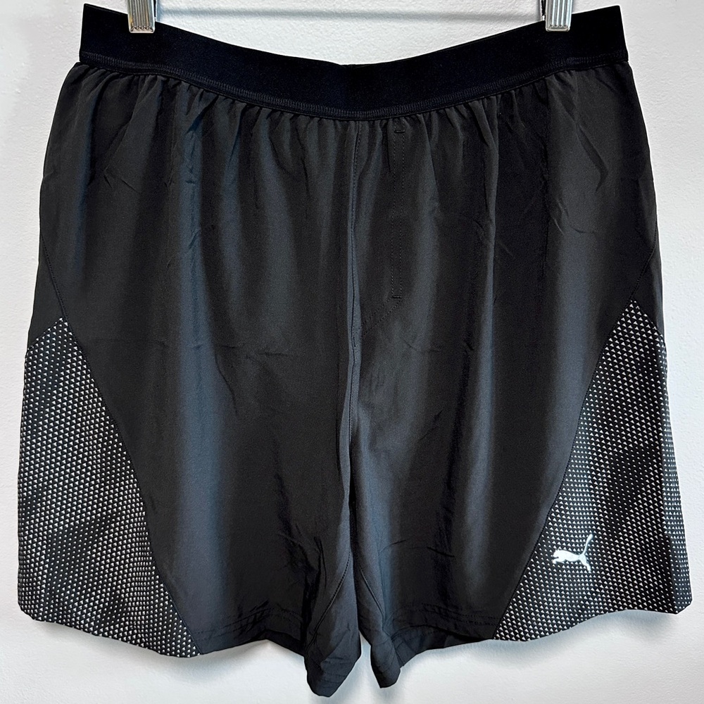 *NWOT* Men's Performance Black Running Short, Size L